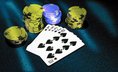 Реально ли выиграть в онлайн-покер?